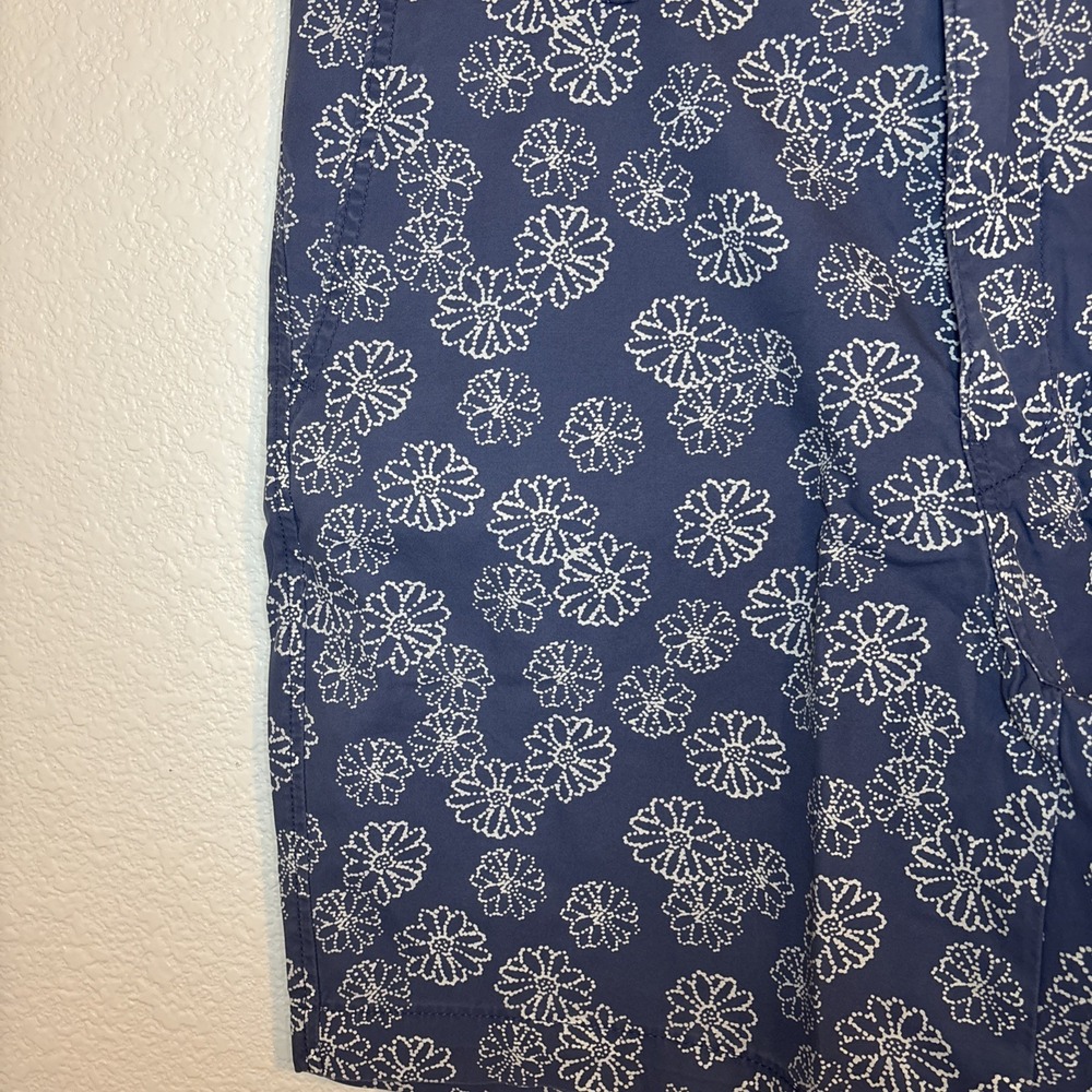 Levis Chino‎ Shorts Mens 36 Floral Lightweight 100 % Cotton - Picture 3 of 16